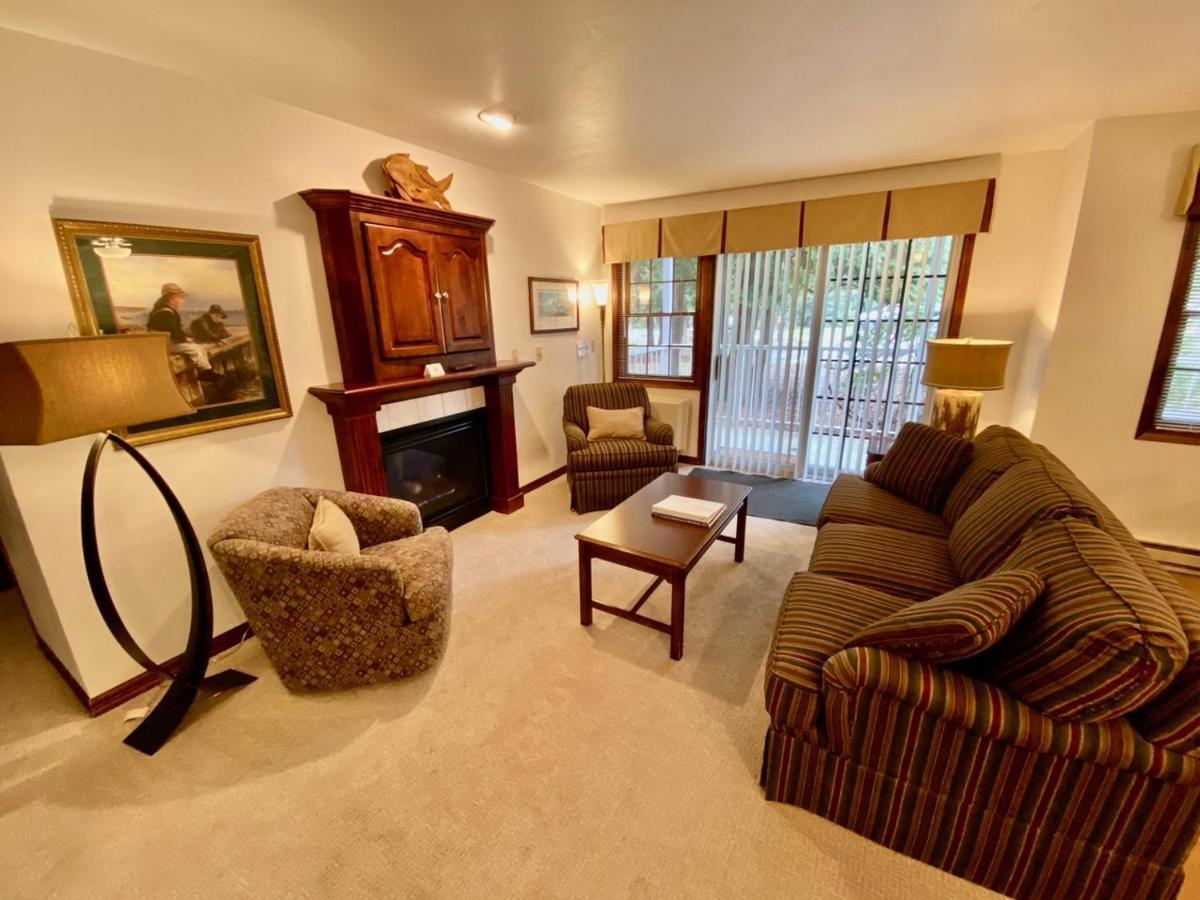 Baileys Harbor Yacht Club Resort 外观 照片